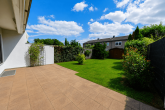 Familienfreundliches Reihenmittelhaus mit Südgarten und Garage in Erftstadt-Lechenich - Überdachte Terrasse