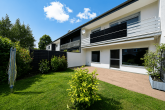 Familienfreundliches Reihenmittelhaus mit Südgarten und Garage in Erftstadt-Lechenich - Außenansicht