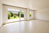 Familienfreundliches Reihenmittelhaus mit Südgarten und Garage in Erftstadt-Lechenich - Wohn- und Essbereich geräumt durch KI