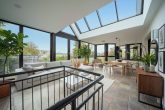 Wohnidyll im Grünen: 2 Einheiten & Garagen, großer Garten & Panorama-Wintergarten! 241 m² Wohnfläche - _neu
