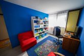 Hell, familienfreundlich, zentral: 4-Zimmer-Wohnung in Köln-Weiden - Kinderzimmer