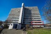 VIDEOBESICHTIGUNG: Vermietete 4 Zi.-Eigentumswohnung mit großer Loggia & TG-Stellplatz in Köln-Kalk - Außenansicht Wohngebäude