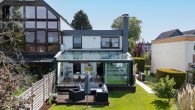Charmantes Familiendomizil in Bestlage von Rondorf: 109m² Wfl. + 21m² Wintergarten mit Kaminofen - Drohnenaufname
