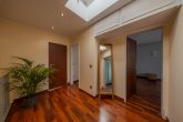 Charmantes Familiendomizil in Bestlage von Rondorf: 109m² Wfl. + 21m² Wintergarten mit Kaminofen - Flur OG