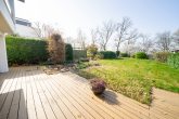 Exklusives Wohnensemble mit Pool, Traumgarten & flexiblen Nutzungsmöglichkeiten in Leichlingen - Terrasse