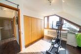 Exklusives Wohnensemble mit Pool, Traumgarten & flexiblen Nutzungsmöglichkeiten in Leichlingen - Schlafzimmer Whg Nr. 3