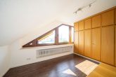 Exklusives Wohnensemble mit Pool, Traumgarten & flexiblen Nutzungsmöglichkeiten in Leichlingen - Büro Whg Nr. 3