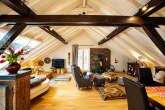 Architektonisches Unikat mit Waldgrundstück in Burscheid-Landscheid - Wohnbereich - original möbliert
