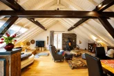 Provisionsfrei! Besonderes Zuhause in idyllischer Waldlage – Burscheid-Landscheid - Wohnbereich - original möbliert