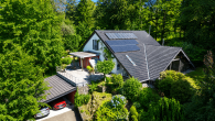 Architektonisches Unikat mit Waldgrundstück in Burscheid-Landscheid - Außenansicht