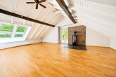 Architektonisches Unikat mit Waldgrundstück in Burscheid-Landscheid - Wohnbereich OG