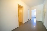 Moderne 3-Zimmer-Wohnung mit Balkon und Tiefgarage in Köln-Brück - Diele