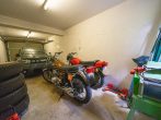 Energieeffizienzklasse A: Großzügiges EFH mit 2 Garagen und neuer Wärmepumpe in Bergheim-Büsdorf - Garage links