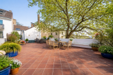 Einzigartiges Wohnhaus mit zwei Gewerbeeinheiten in Köln-Bilderstöckchen - Flachdach Terrasse