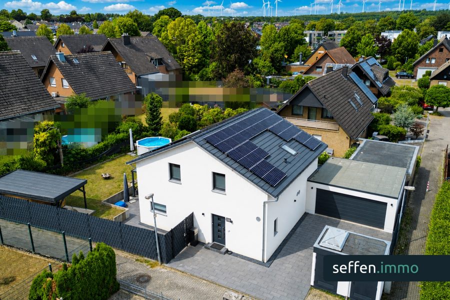 Exklusives KfW-40-Plus Einfamilienhaus mit Smart Home, Sauna & Doppelgarage in Bedburg-Kaster