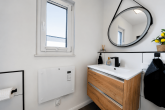 Exklusives KfW-40-Plus Einfamilienhaus mit Smart Home, Sauna & Doppelgarage in Bedburg-Kaster - Gäste-WC