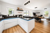 Exklusives KfW-40-Plus Einfamilienhaus mit Smart Home, Sauna & Doppelgarage in Bedburg-Kaster - Wohnküche