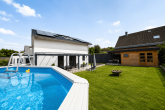 Exklusives KfW-40-Plus Einfamilienhaus mit Smart Home, Sauna & Doppelgarage in Bedburg-Kaster - Gartenansicht
