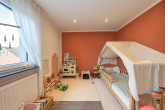 Moderne 3-Zimmer-Eigentumswohnung mit Balkon & Garage zentral in Leverkusen-Bürrig - Kinderzimmer