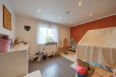 Moderne 3-Zimmer-Eigentumswohnung mit Balkon & Garage zentral in Leverkusen-Bürrig - Kinderzimmer