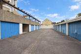 Moderne 3-Zimmer-Eigentumswohnung mit Balkon & Garage zentral in Leverkusen-Bürrig - Garagenhof / Einzelgarage