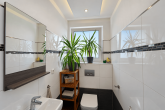 Moderne 3-Zimmer-Eigentumswohnung mit Balkon & Garage zentral in Leverkusen-Bürrig - Gäste WC