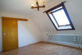 Vielversprechendes Einfamilienhaus mit Garten und Garage in Kerpen-Balkhausen - Zimmer 2
